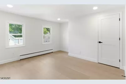 471 Burnside St, Orange, NJ 07050 - Photo 15