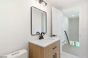 471 Burnside St, Orange, NJ 07050 - Photo 5