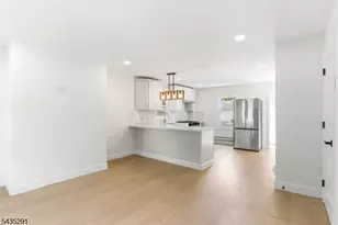 471 Burnside St, Orange, NJ 07050 - Photo 7