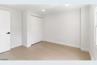 471 Burnside St, Orange, NJ 07050 - Photo 13
