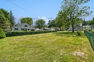 15 Elm St, Mount Olive, NJ 07828 - Photo 27