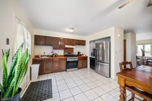 407 Market St, Perth Amboy, NJ 08861 - Photo 5