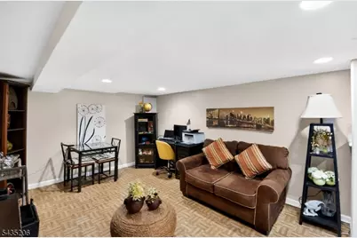 128 White Oak Ter, Belleville, NJ 07109 - Photo 21