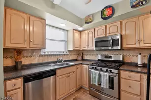 128 White Oak Terrace, Belleville, NJ 07109 - Photo 9