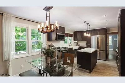 211 Cranford Ave, Cranford Township, NJ 07016 - Photo 9