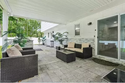 34 Oklahoma Trl, Hopatcong, NJ 07843 - Photo 17