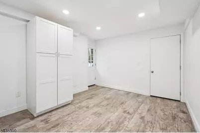 34 Oklahoma Trl, Hopatcong, NJ 07843 - Photo 5