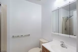152 Picadilly Pl, Franklin Township, NJ 08873 - Photo 11