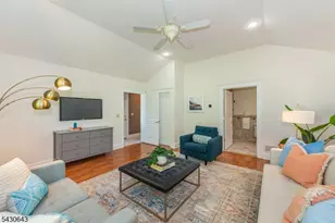 39 Essex Ave, Montclair, NJ 07042 - Photo 27