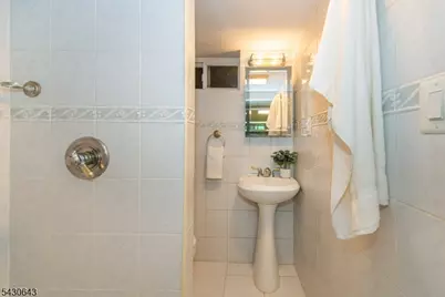 39 Essex Ave, Montclair, NJ 07042 - Photo 43