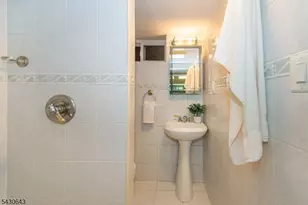 39 Essex Ave, Montclair, NJ 07042 - Photo 43