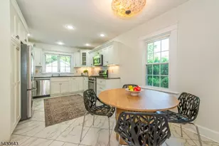 39 Essex Ave, Montclair, NJ 07042 - Photo 17