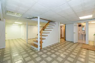 39 Essex Ave, Montclair, NJ 07042 - Photo 39