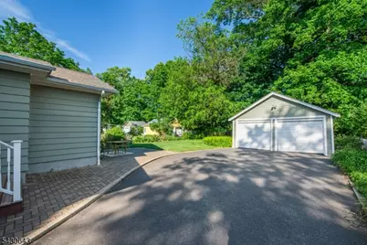 39 Essex Ave, Montclair, NJ 07042 - Photo 45
