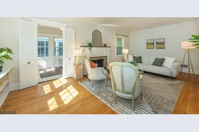39 Essex Ave, Montclair, NJ 07042 - Photo 3