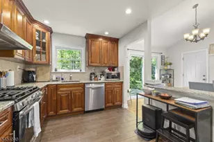 28 Ethan Dr, New Providence, NJ 07974 - Photo 17