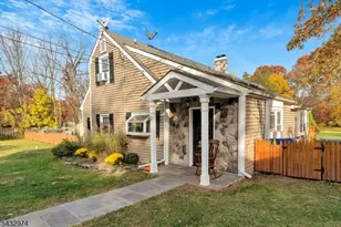 2 Sloan Ln, Lebanon, NJ 08833 - Photo 3