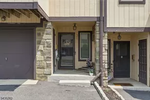 31 Chelsea Way, Bridgewater, NJ 08807 - Photo 3