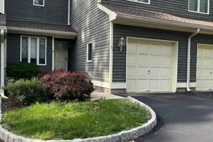 31 Greenbriar Ln, Clinton Township, NJ 08801 - Photo 1