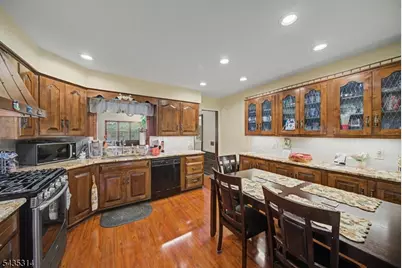 6 Hilltop Ave, Clark Township, NJ 07066 - Photo 17