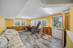 6 Hilltop Ave, Clark Township, NJ 07066 - Photo 33
