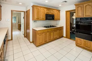 16 Feldstone Pl, West Caldwell, NJ 07006 - Photo 13