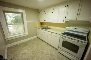332 Water St, Belvidere, NJ 07823 - Photo 9