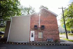 332 Water St, Belvidere, NJ 07823 - Photo 3
