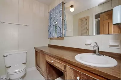 200 Watchung Dr, Hawthorne, NJ 07506 - Photo 25