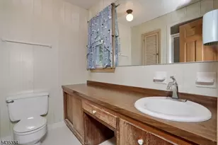 200 Watchung Dr, Hawthorne, NJ 07506 - Photo 25