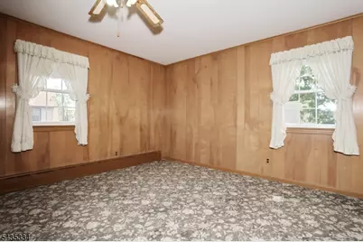 200 Watchung Dr, Hawthorne, NJ 07506 - Photo 23
