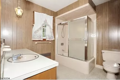 200 Watchung Dr, Hawthorne, NJ 07506 - Photo 29