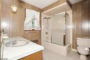 200 Watchung Dr, Hawthorne, NJ 07506 - Photo 29