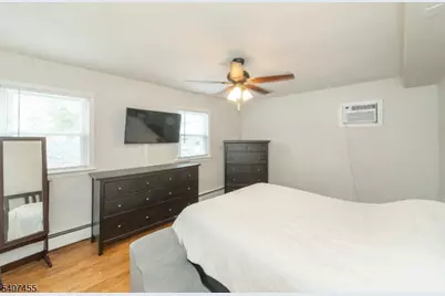 84 Locust Ave #1, Wallington, NJ 07057 - Photo 15