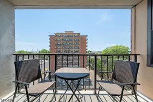 200 Division St, Cliffside Park, NJ 07010 - Photo 21