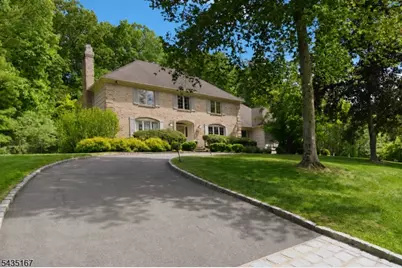 31 Laura Ln, Morris Township, NJ 07960 - Photo 1