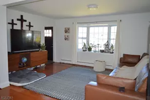 79 Hawkins Ave, Parsippany, NJ 07054 - Photo 9