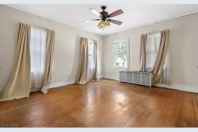 124 Vassar Ave, Newark, NJ 07112 - Photo 15