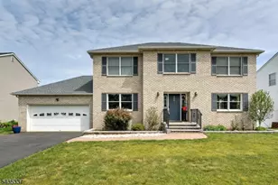 808 Columbus Ave, Raritan, NJ 08869 - Photo 1