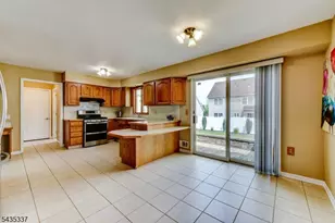 808 Columbus Ave, Raritan, NJ 08869 - Photo 9