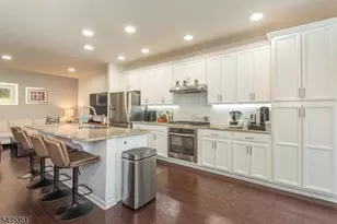11 Albert Ct, Randolph Township, NJ 07869 - Photo 3