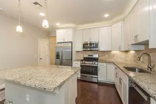 36 Elston Ct, Wanaque, NJ 07420 - Photo 5