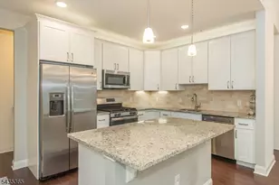 36 Elston Ct, Wanaque, NJ 07420 - Photo 7