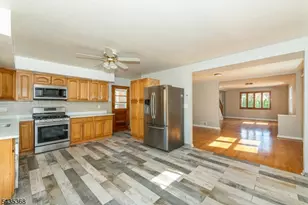 3 Vivian Ct, Fair Lawn, NJ 07410 - Photo 17