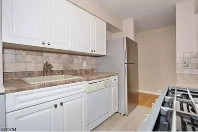 605 Grove St #2, Clifton, NJ 07013 - Photo 19