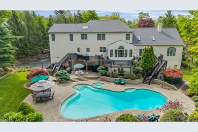 15 Skytop Dr, Denville, NJ 07834 - Photo 1