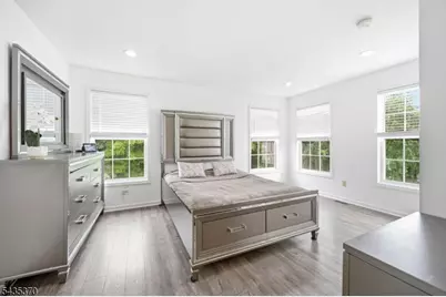 216 Barringer Dr, Nutley, NJ 07110 - Photo 31