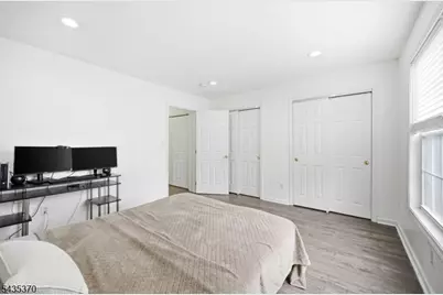 216 Barringer Dr, Nutley, NJ 07110 - Photo 25