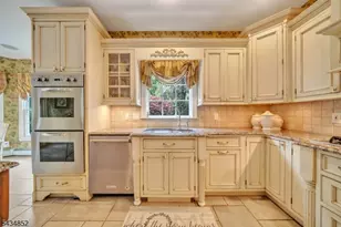 6 Princess Ct, Jefferson Township, NJ 07438 - Photo 9