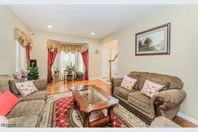 111 Delmonico Ave, Franklin Township, NJ 08873 - Photo 11